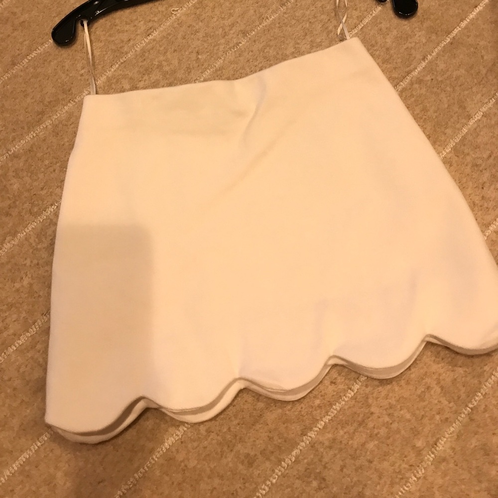 Topshop scalloped skirt in white